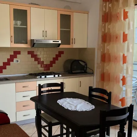 Sunset Apartment *